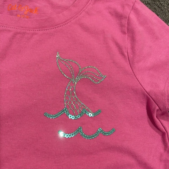Lot of 2 Cat & Jack short sleeved glitter graphic tee in size 7/8 - Picture 3 of 10